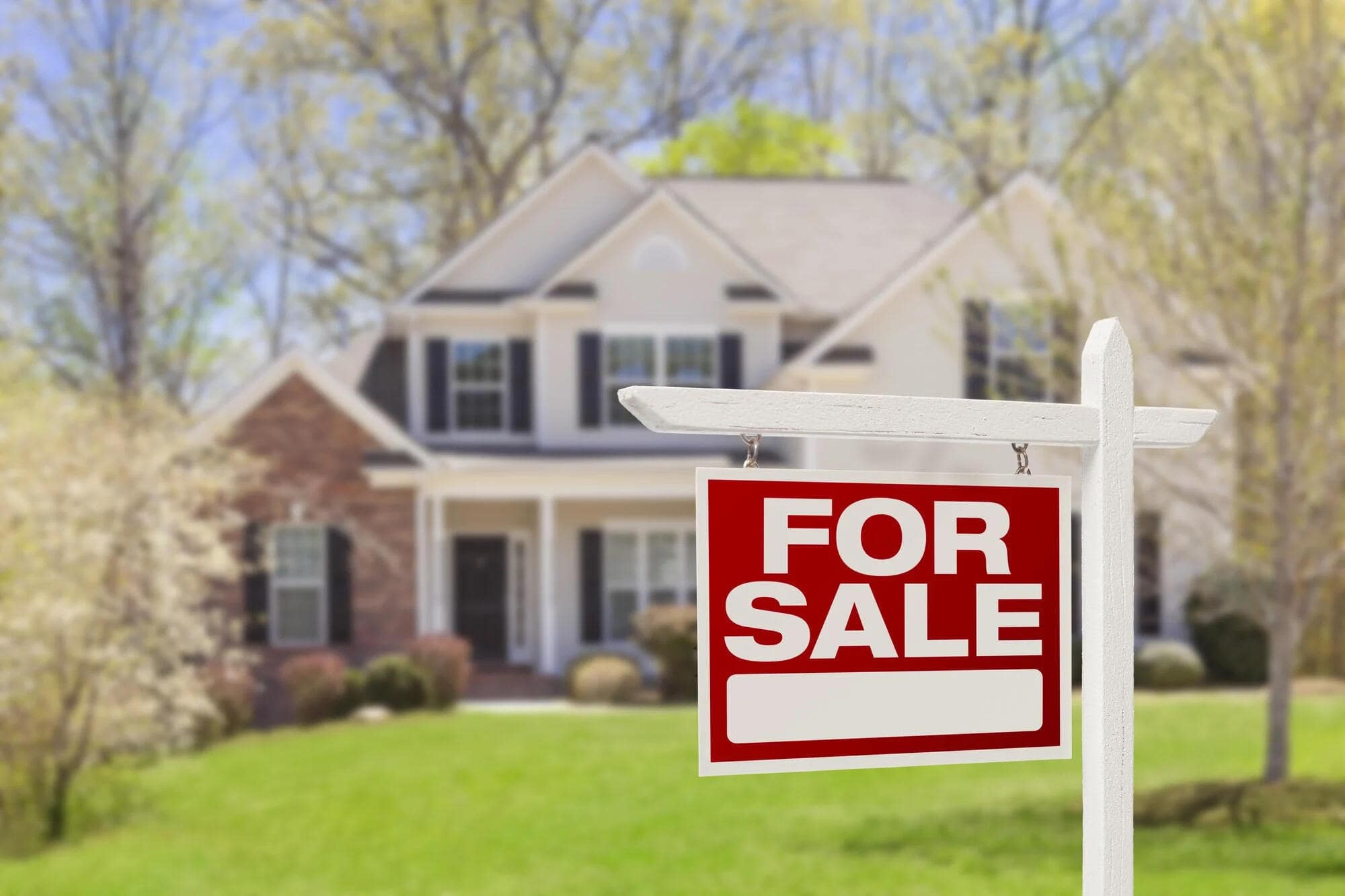 Finding Your Dream Home: Tips for Navigating the Real Estate Market